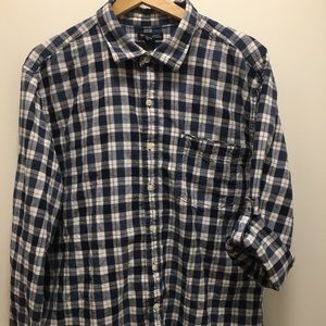 Gap blue & white plaid button down  shirt - blue and white size XL